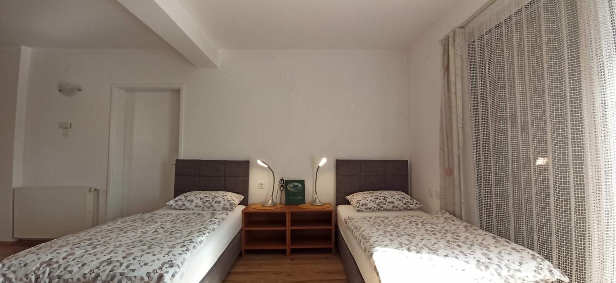 Studio Apartmani Ok Lipik エクステリア 写真